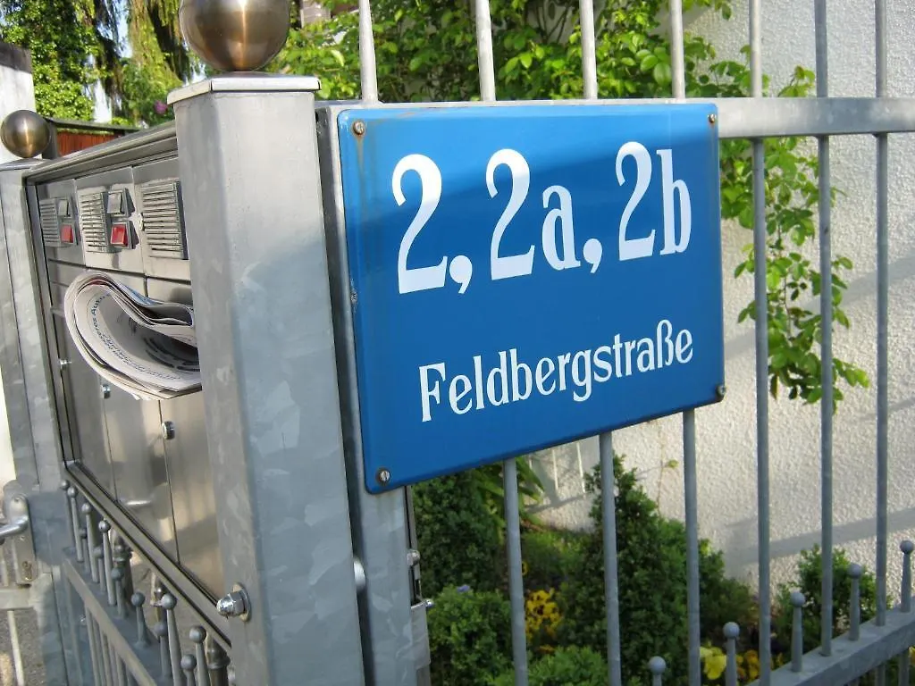 Bed And Breakfast Zeevat München Deutschland
